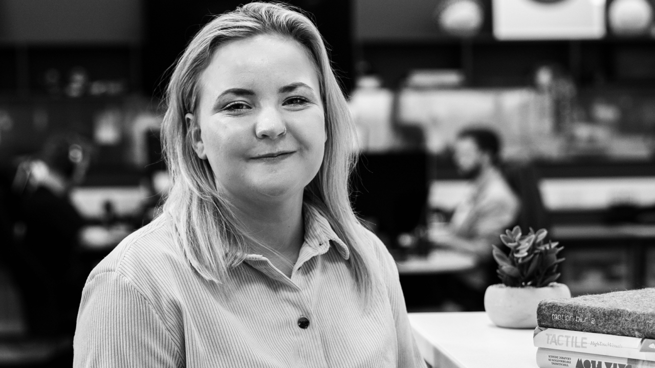 02 WN Natasha Portrait BW